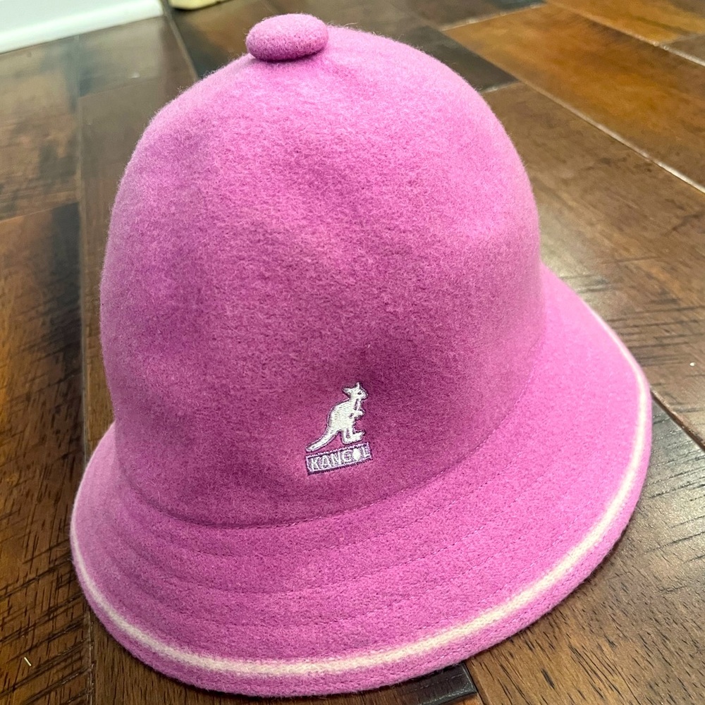 Kangol Women’s Bermuda Casual Stripe Bucket Hat